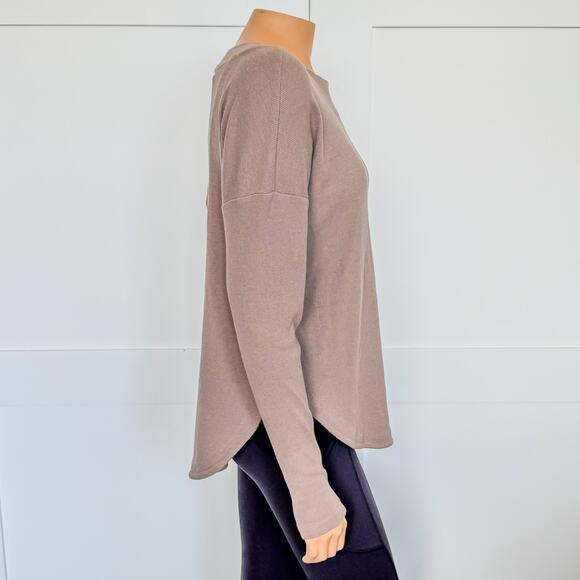 Athleta, Presence Sweatshirt w/ Accented Open Back, Pyrite, Women’s Small, Yoga - Picture 3 of 10